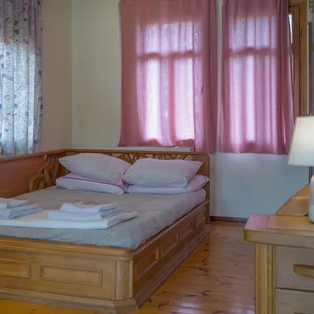 Prespes Lake View Family Apartment Florina Exteriér fotografie